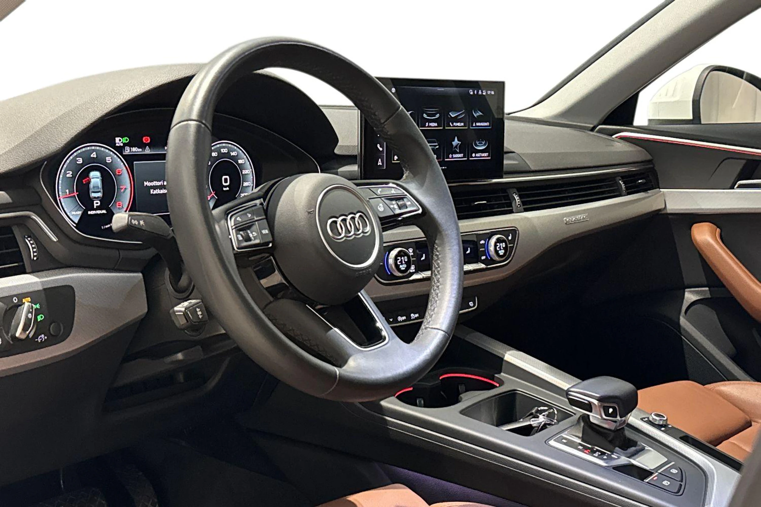 valkoinen Audi A4 2023 kuva 8.