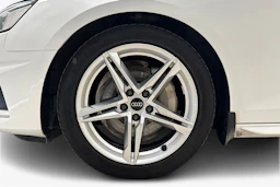 valkoinen Audi A4 2023 kuva 12.