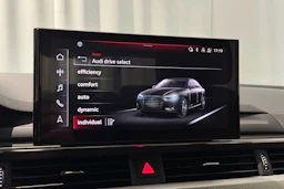 valkoinen Audi A4 2023 kuva 28.