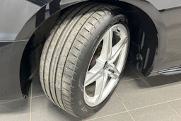musta Audi A4 2023 kuva 13.