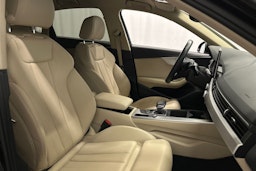 musta Audi A4 2023 kuva 15.