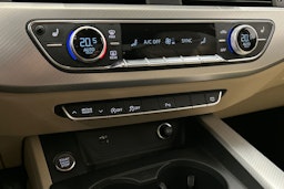musta Audi A4 2023 kuva 29.