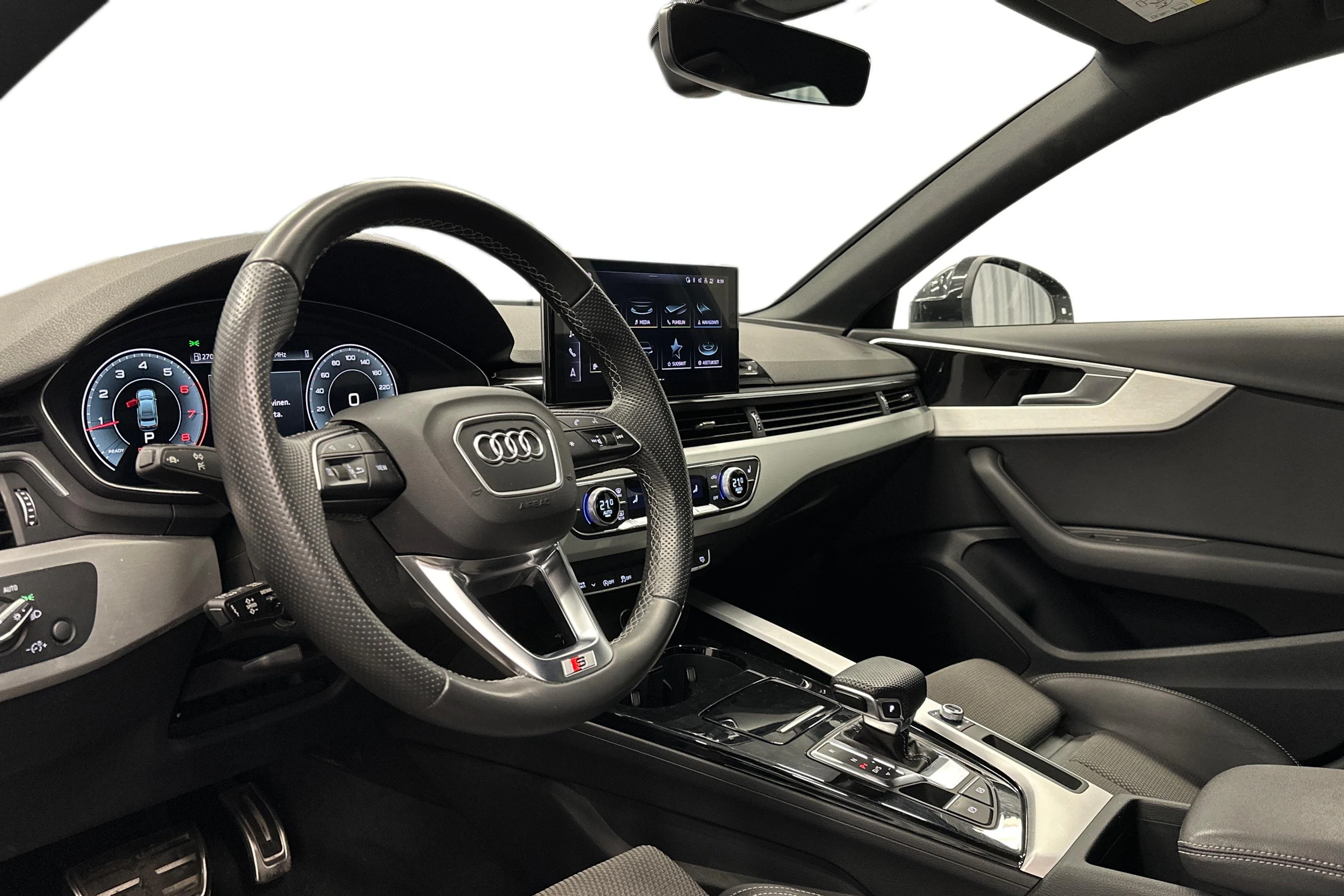 musta Audi A4 2023 kuva 6.