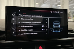 musta Audi A4 2023 kuva 22.