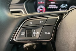 Valkoinen Audi A4 2023 kuva 17.