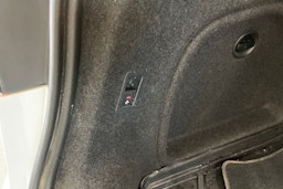 Valkoinen Audi A4 2023 kuva 22.