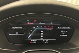 musta Audi A4 2023 kuva 16.