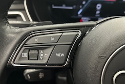 musta Audi A4 2023 kuva 17.