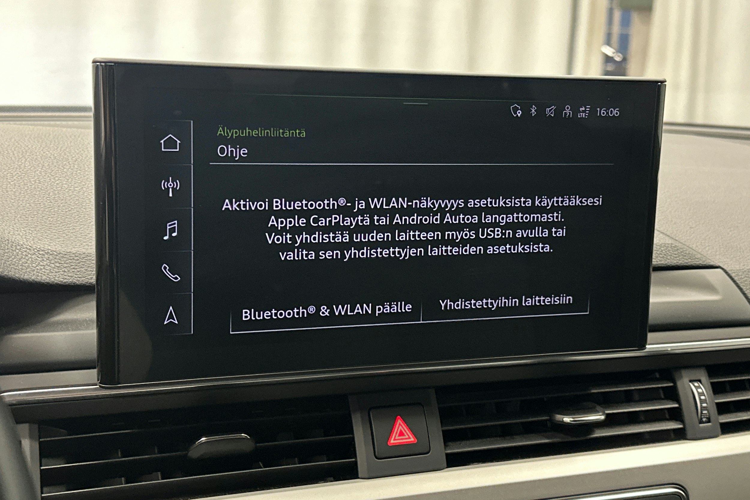 musta Audi A4 2023 kuva 22.