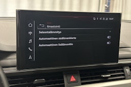 musta Audi A4 2023 kuva 24.