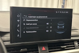 musta Audi A4 2023 kuva 25.