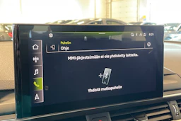 sininen Audi A4 2023 kuva 29.