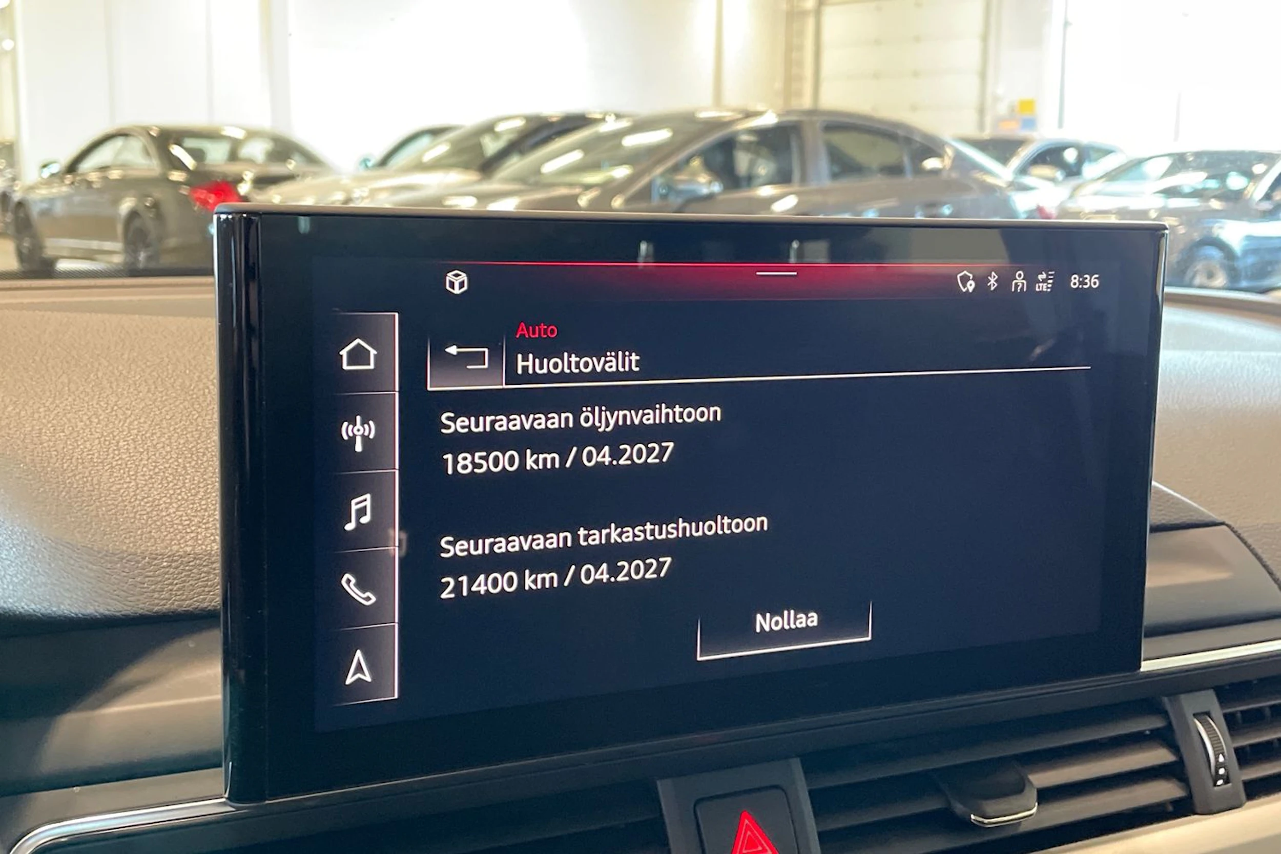 sininen Audi A4 2023 kuva 33.