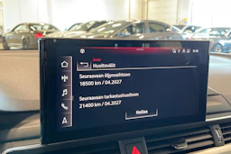 sininen Audi A4 2023 kuva 33.