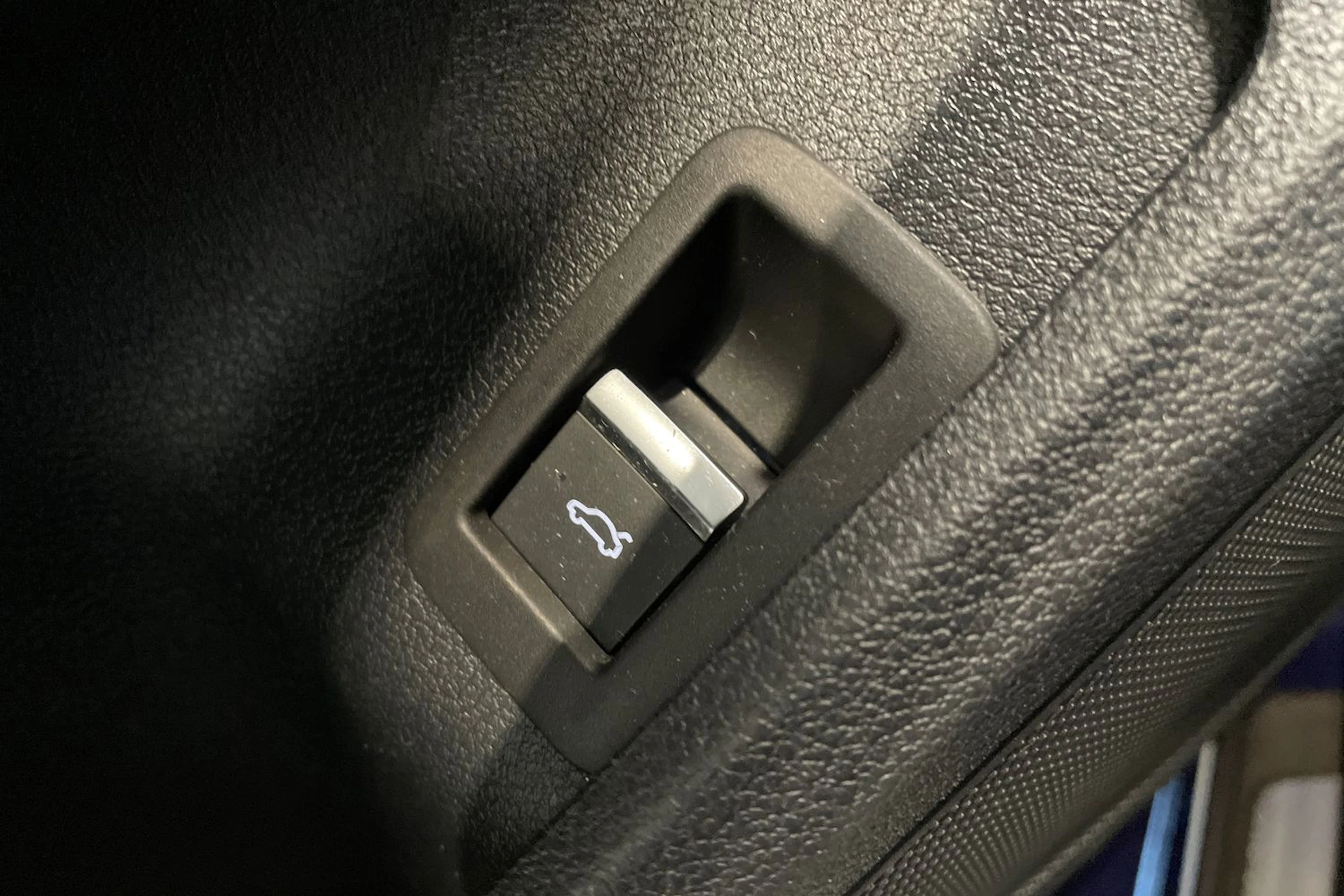 sininen Audi A4 2023 kuva 41.