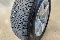 sininen Audi A4 2023 kuva 43.