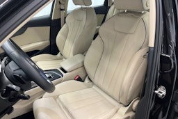 musta Audi A4 2023 kuva 17.