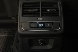 met. harmaa Audi A4 2023 kuva 15.