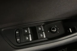 met. harmaa Audi A4 2023 kuva 16.