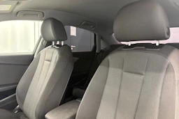 met. harmaa Audi A4 2023 kuva 27.
