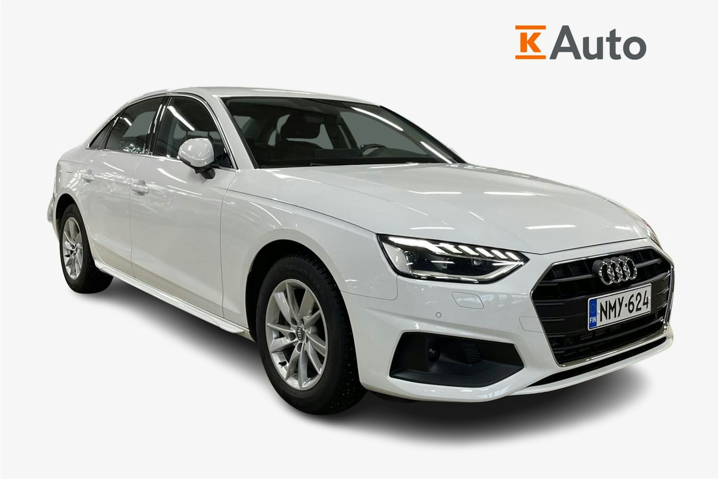 Valkoinen Audi A4 2023 kuva 1.