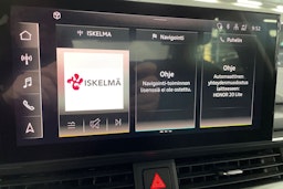 Valkoinen Audi A4 2023 kuva 21.