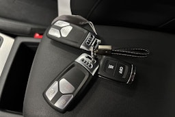 Valkoinen Audi A4 2023 kuva 28.