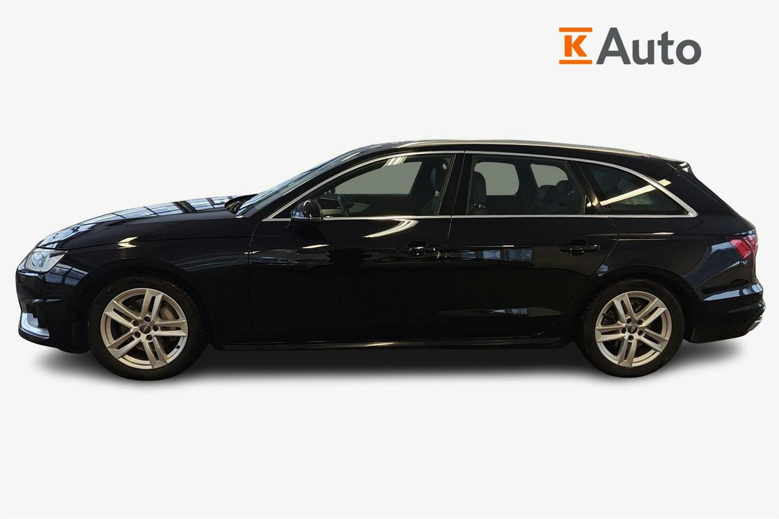 musta Audi A4 2023 kuva 6.