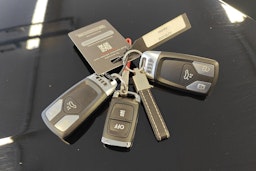 musta Audi A4 2023 kuva 17.