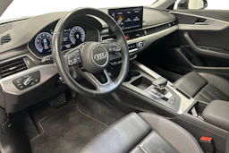musta Audi A4 2023 kuva 6.