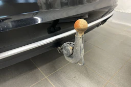 musta Audi A4 2023 kuva 13.