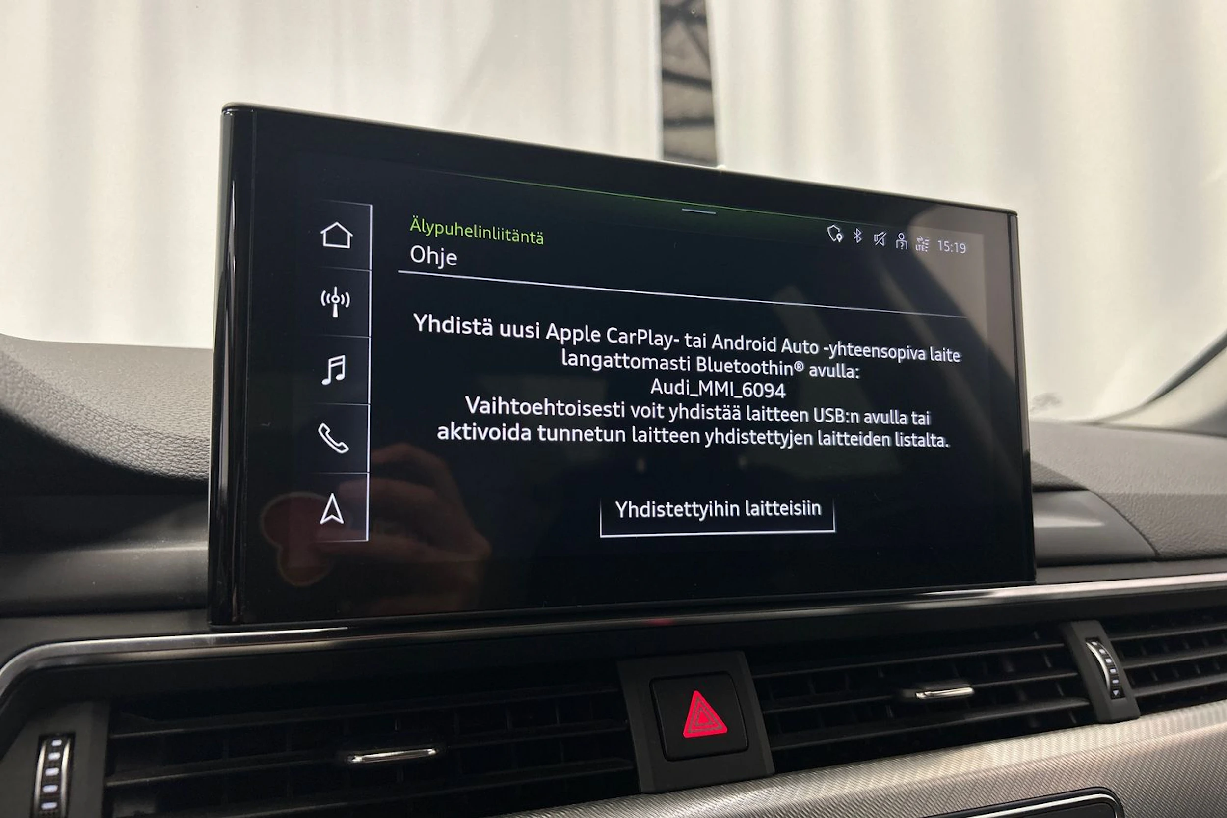 musta Audi A4 2023 kuva 18.