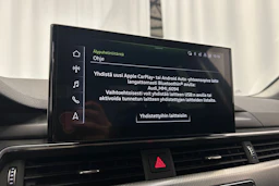 musta Audi A4 2023 kuva 18.