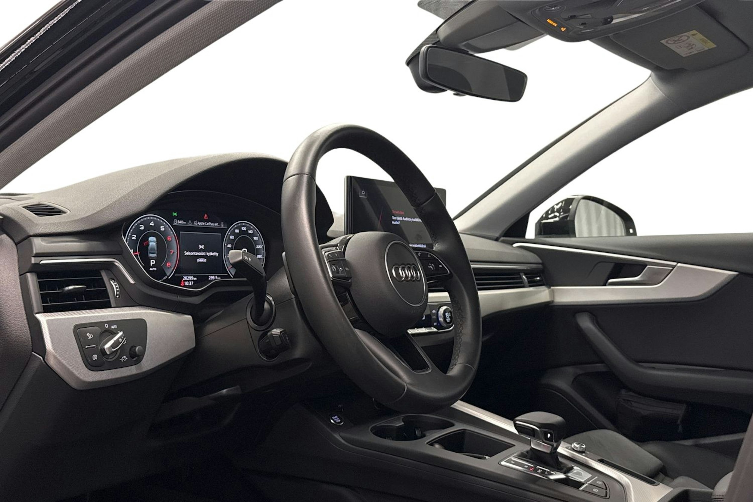 musta Audi A4 2023 kuva 7.