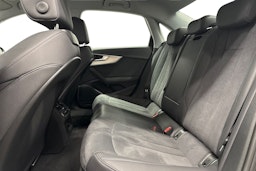 musta Audi A4 2023 kuva 10.