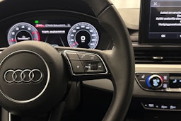 musta Audi A4 2023 kuva 16.