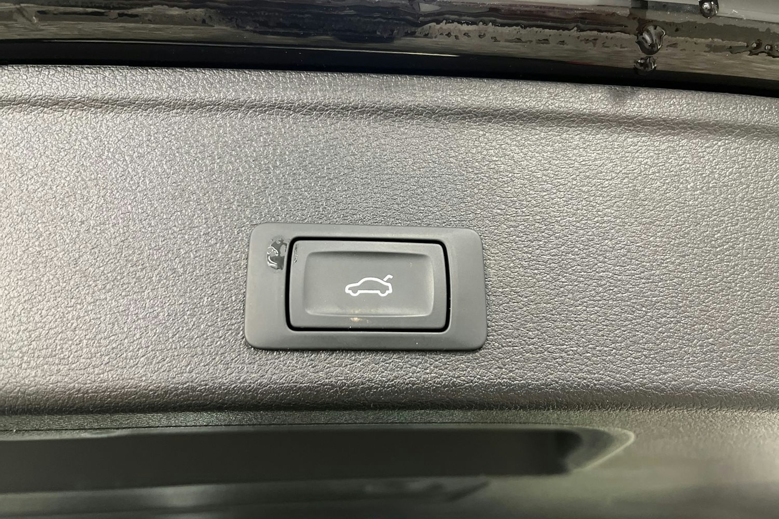 Musta Audi A4 2023 kuva 26.