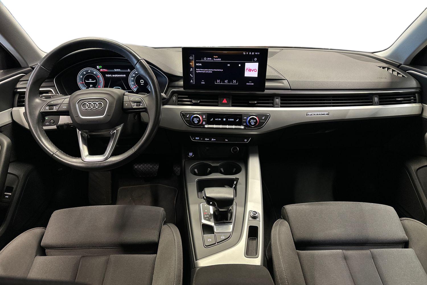 Audi A4 2023, photo 7/29