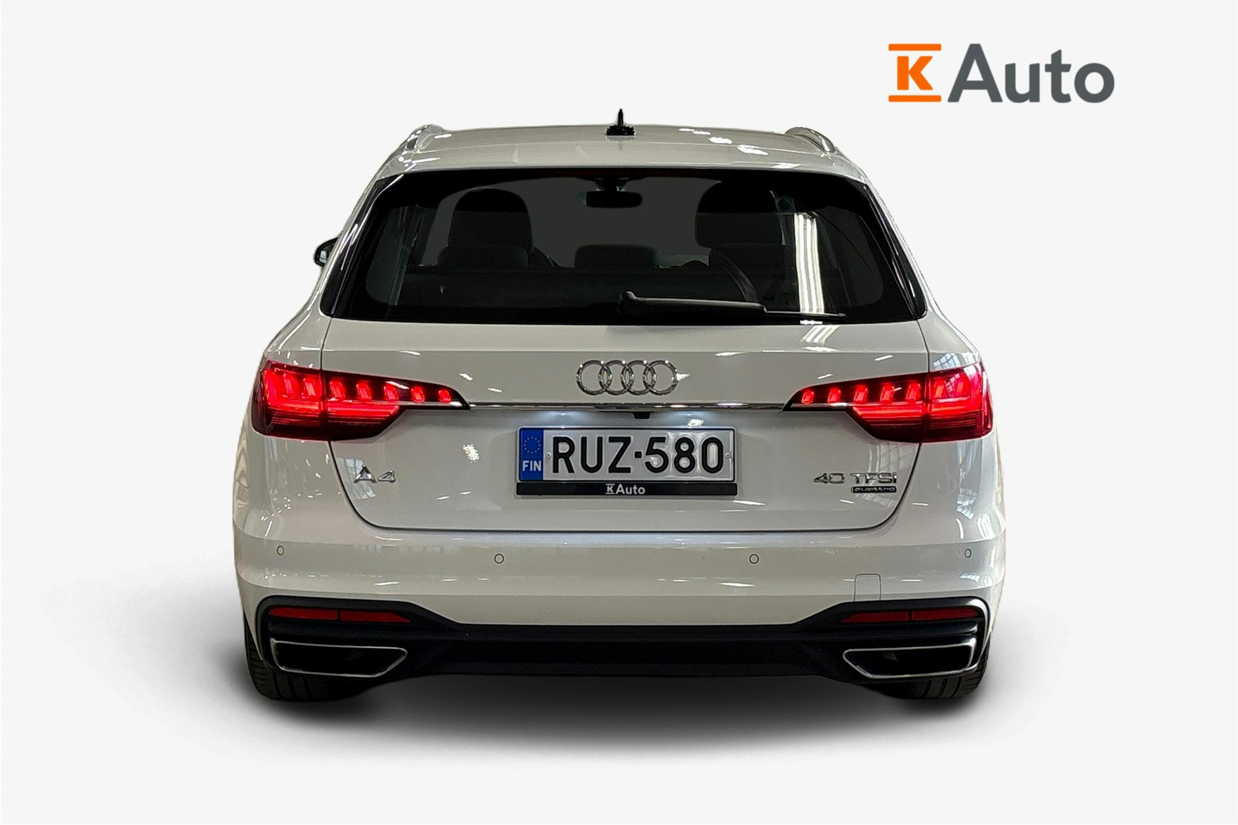 valkoinen Audi A4 2023 kuva 5.