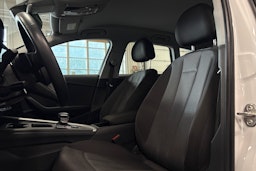 valkoinen Audi A4 2023 kuva 19.