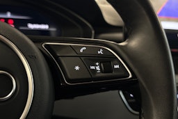 valkoinen Audi A4 2023 kuva 24.