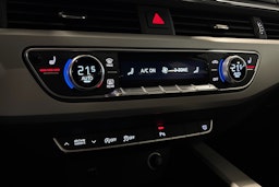 valkoinen Audi A4 2023 kuva 26.