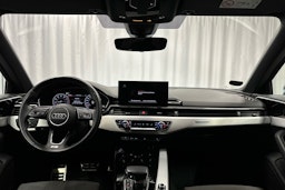 musta Audi A4 2023 kuva 7.