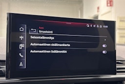 Musta Audi A4 2023 kuva 32.