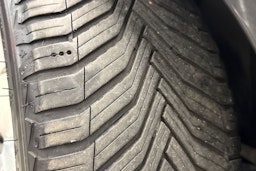 Musta Audi A4 2023 kuva 42.