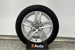 Musta Audi A4 2023 kuva 43.