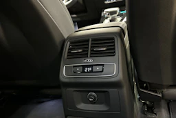 musta Audi A4 2023 kuva 12.