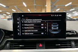 musta Audi A4 2023 kuva 20.