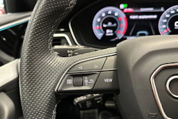 musta Audi A4 2023 kuva 27.