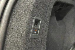 musta Audi A4 2023 kuva 31.